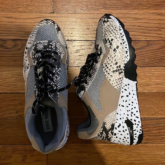 Steve Madden Shoes - Steve Madden Bena Raised Sneaker (8M) Tan/Silver/Black/White